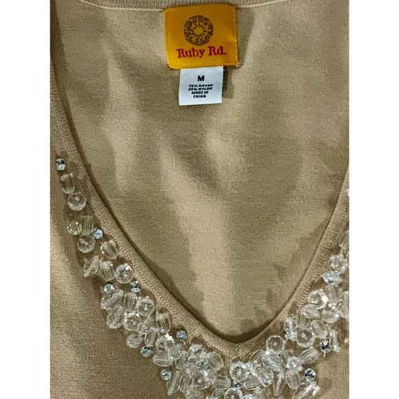 Ruby Rd Beige Relaxed Quarter Sleeve V-Neck Top Crystal Embellishments Medium - Picture 4 of 7